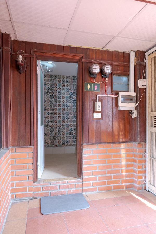 Hanoi Retro 80S Homestay Exterior foto